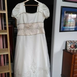 PLUS SIZE WEDDING DRESS-Gorgeous